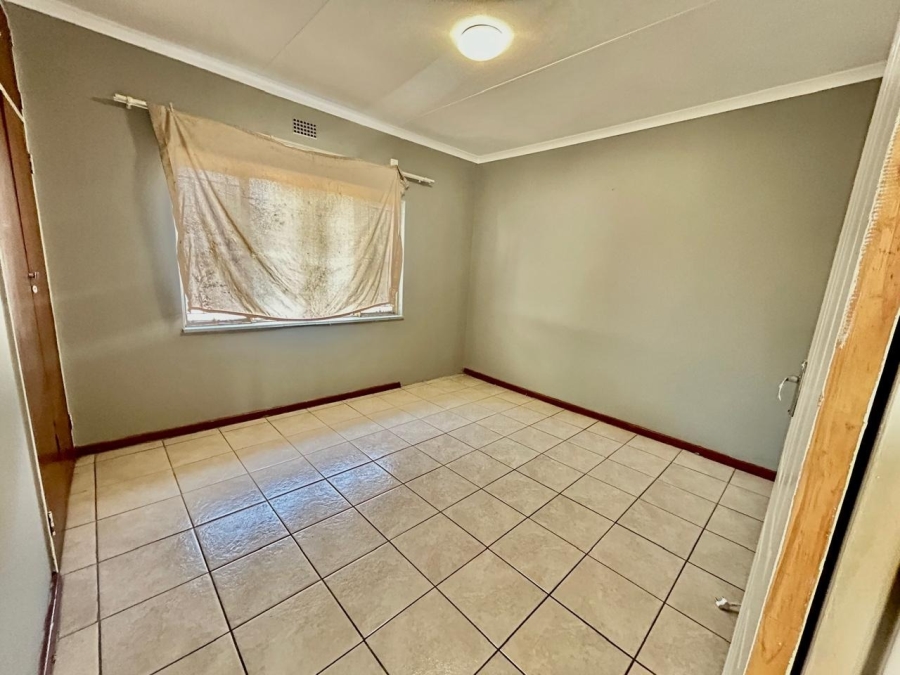To Let 3 Bedroom Property for Rent in Geelhoutpark North West